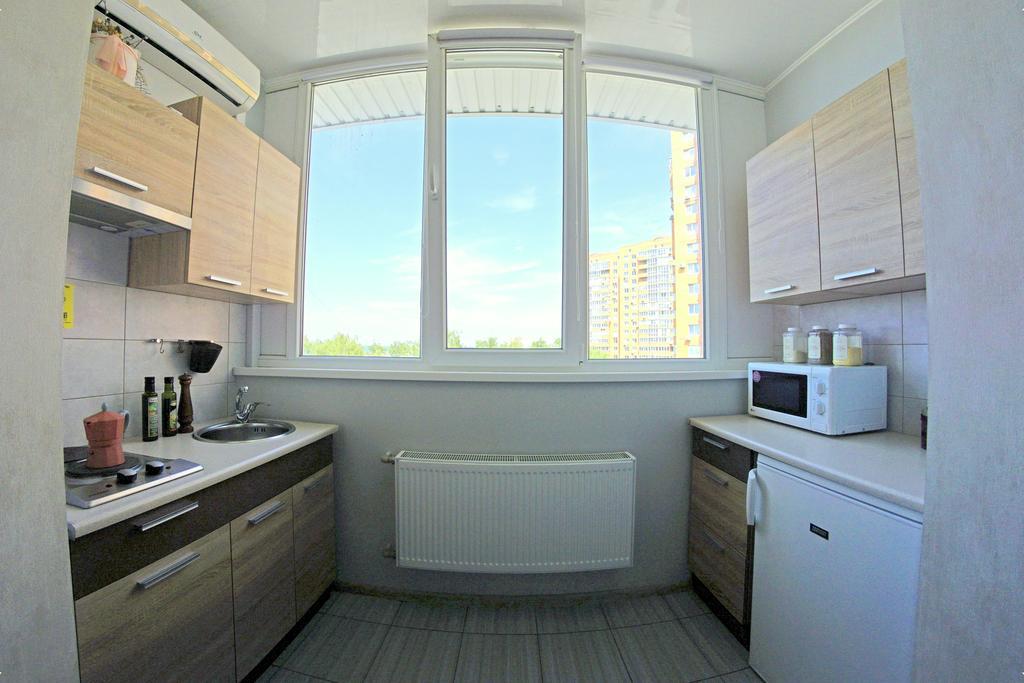 54A Tselinogradskaia Str At Alekseevka Underground Харьков Экстерьер фото