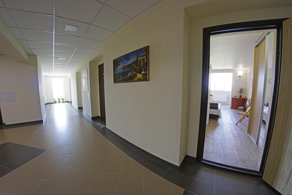 54A Tselinogradskaia Str At Alekseevka Underground Харьков Экстерьер фото